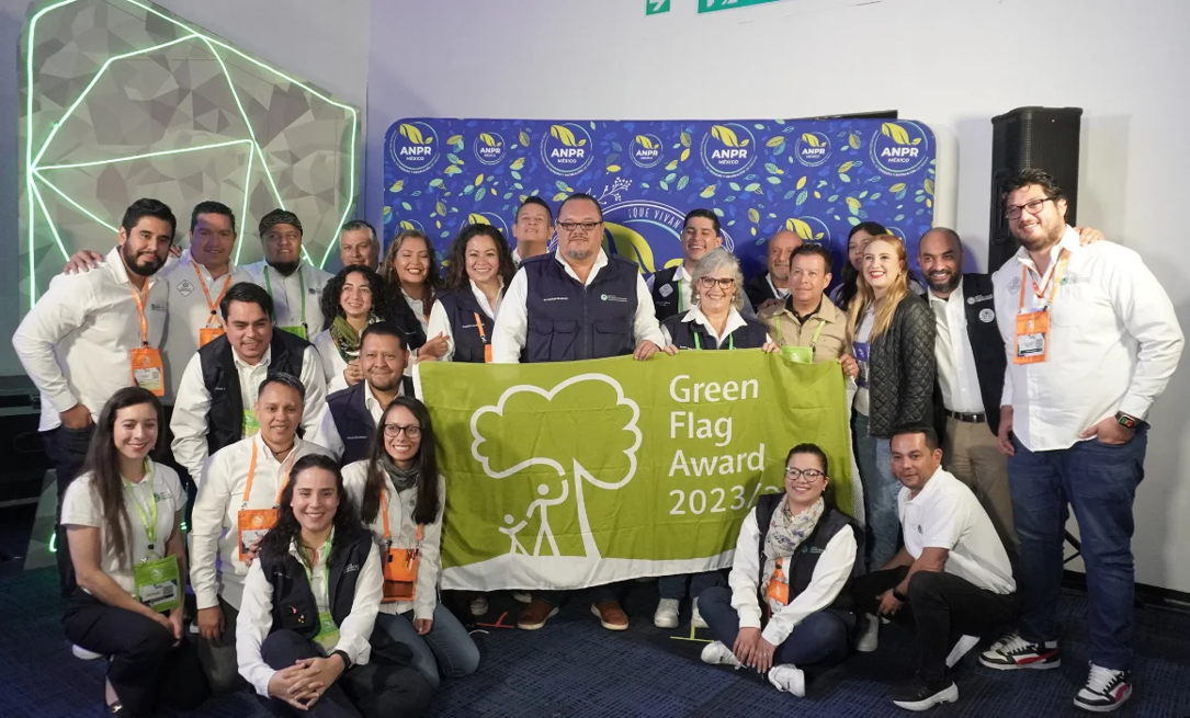 Green Flag Award Award winners celebrate at the 2023 ANPR Mexico conference